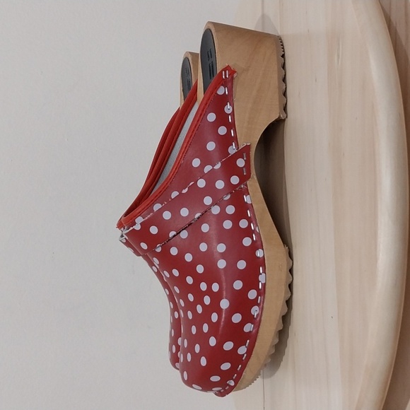 BJork Swedish Comfort Red Polka Dot Clogs Size 39 Woodend Wedge Mule Clog Shoes - Picture 5 of 14
